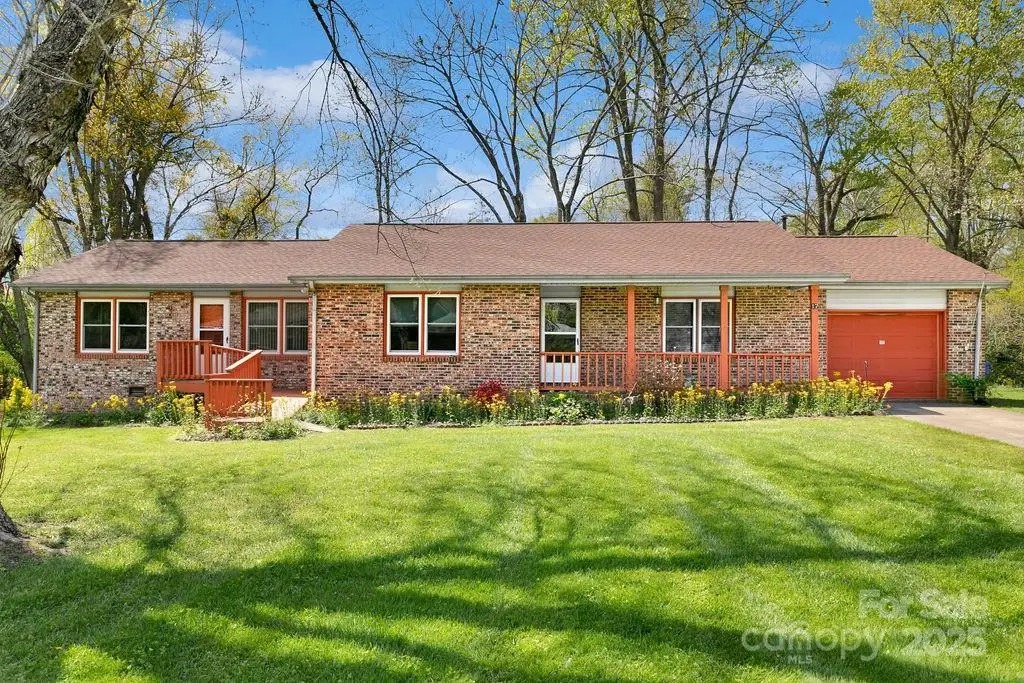 17 Resada Drive, Brevard, NC 28712 - #1