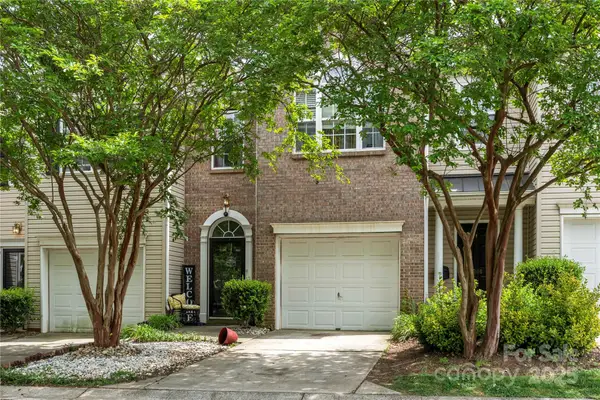 5310 Glenlea Walk Lane, Charlotte, NC 28216