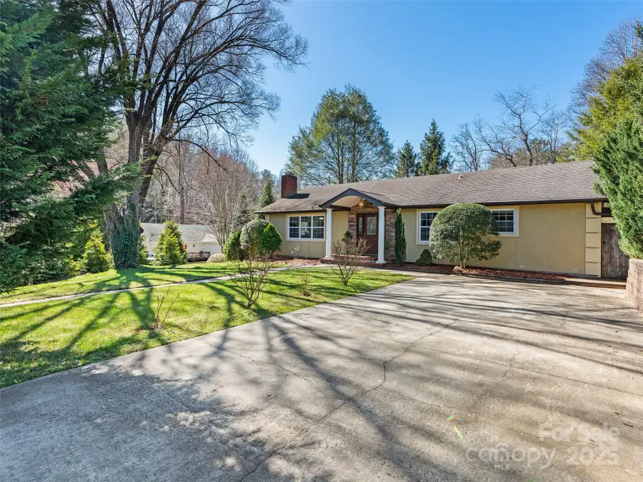 184 Aurora Drive, Asheville, NC 28805 - Image #2