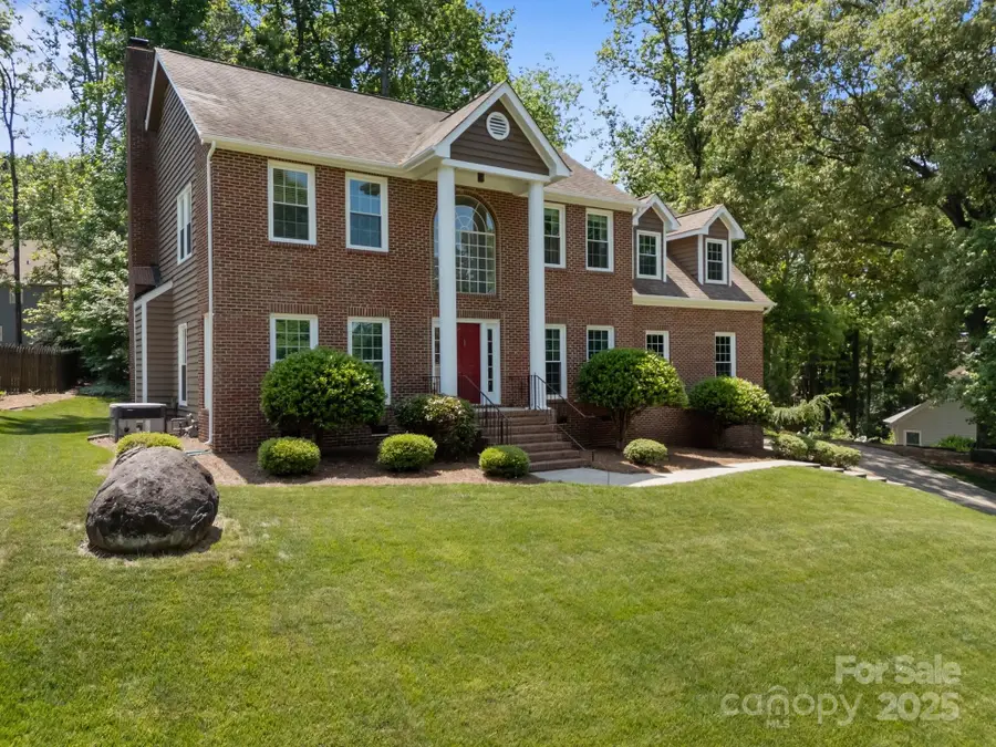 9000 Stourbridge Drive, Huntersville, NC 28078 - Image #2