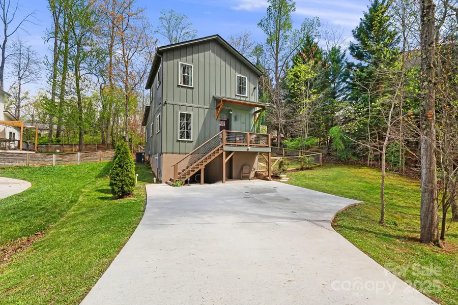 180 Moody Avenue, Candler, NC 28715 - Image #3