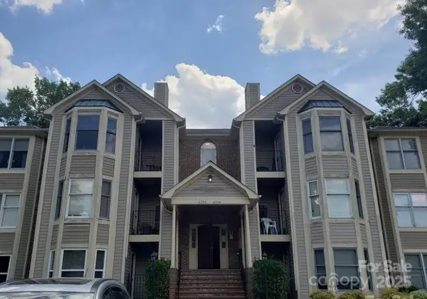 6234 Rosecroft Drive, Charlotte, NC 28215