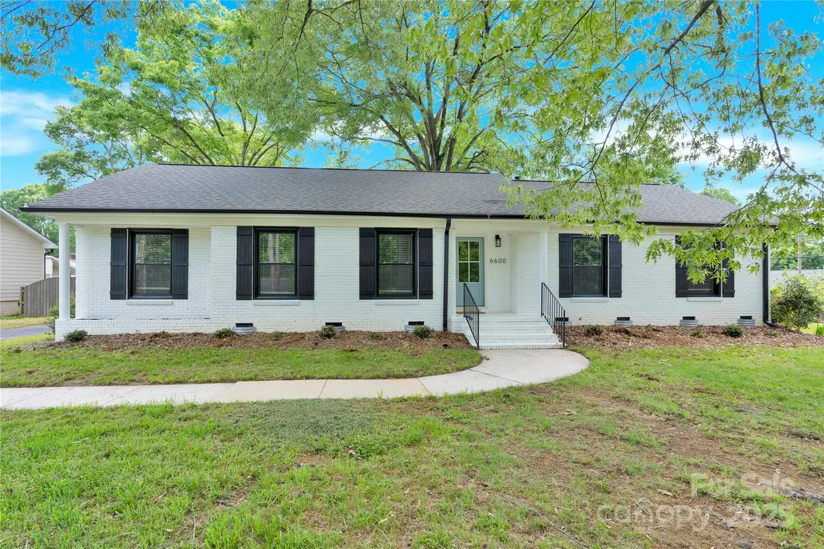 6600 Knightswood Drive, Charlotte, NC 28226 - Image #1