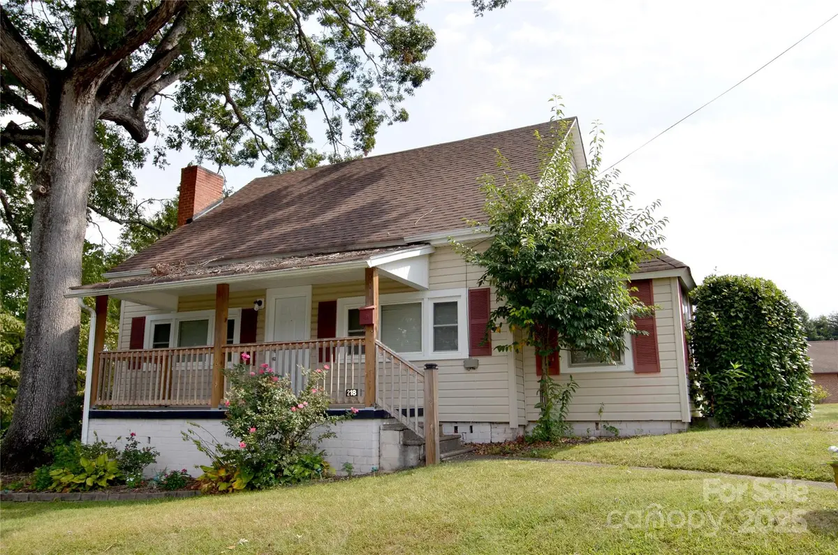 218 Church Street, Marion, NC 28752 - Image #1
