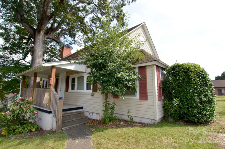 218 Church Street, Marion, NC 28752 - Image #2