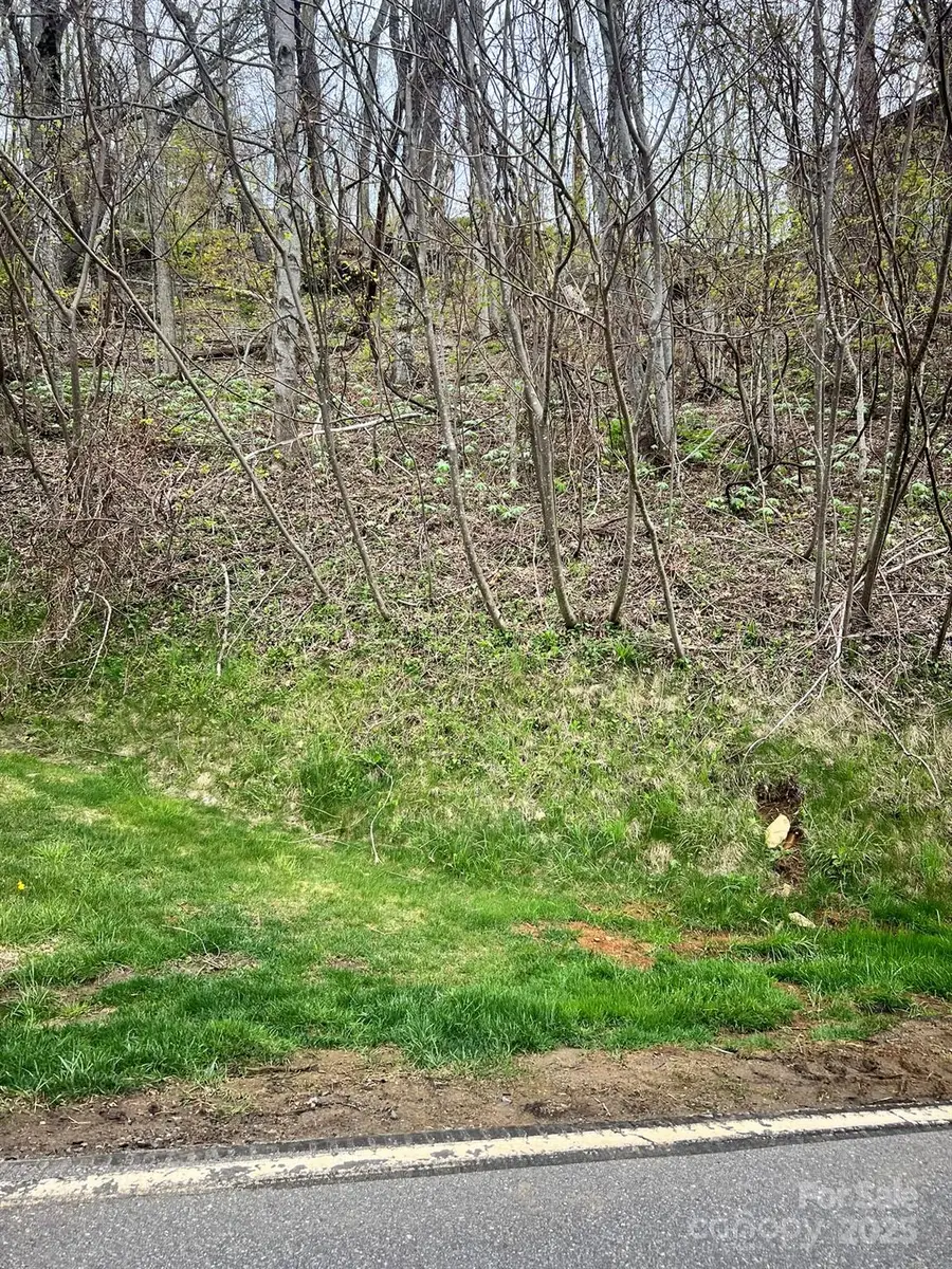 000 Mountain Aire Drive, Burnsville, NC 28714 - Image #3