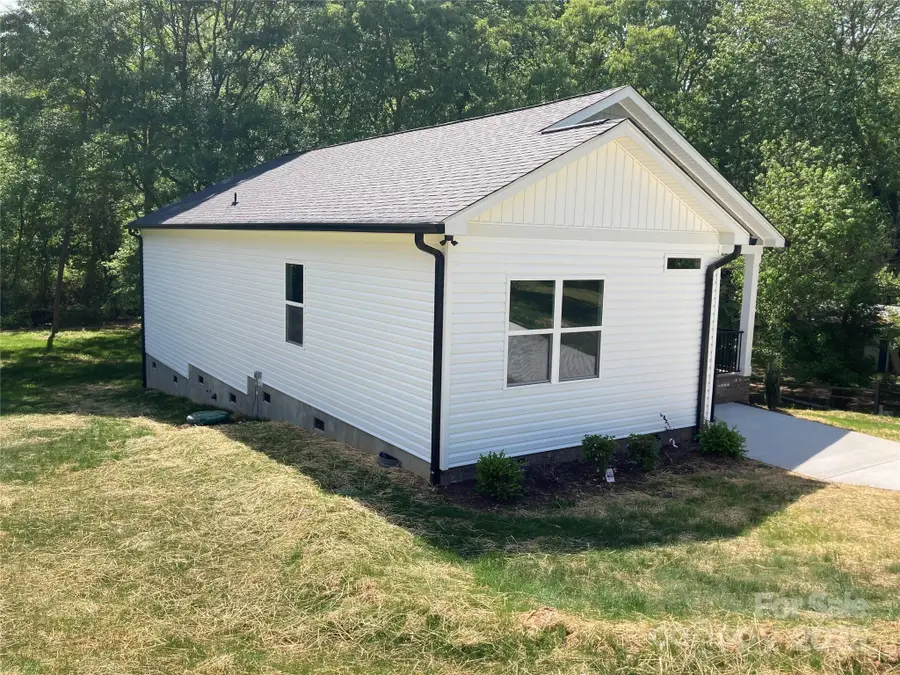 1889 Oak Hollow Road, Gastonia, NC 28054 - Image #2