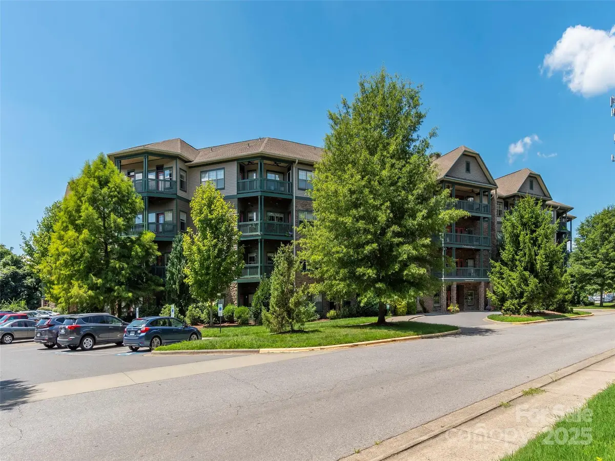 9 Kenilworth Knoll #308, Asheville, NC 28805 - Image #1