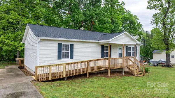 103 Habitat Lane, Morganton, NC 28655