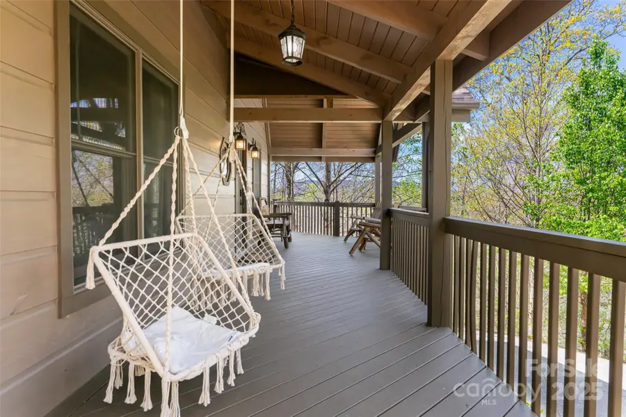 837 Peregrine Drive, Hendersonville, NC 28739 - Image #2