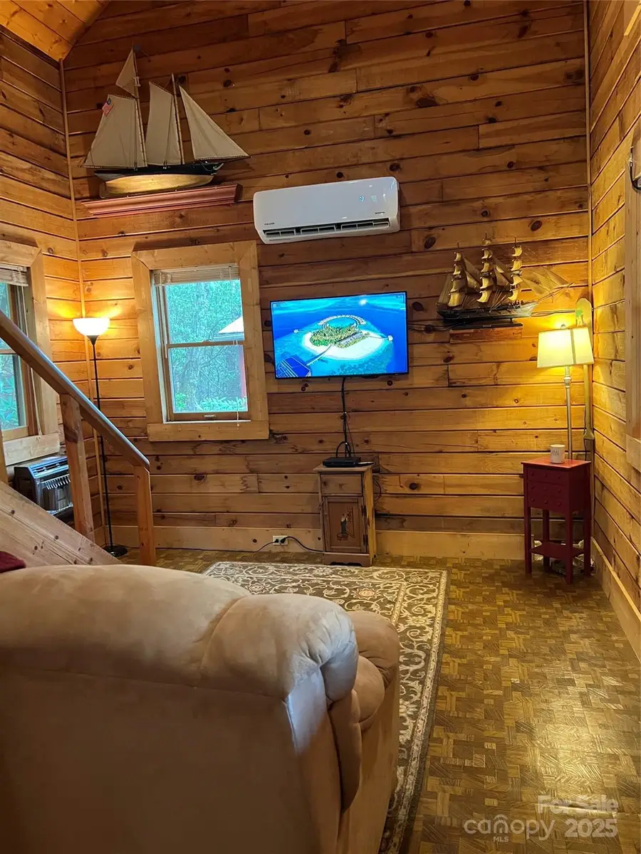 84 Bear Wallow Drive, Spruce Pine, NC 28777 - Image #3