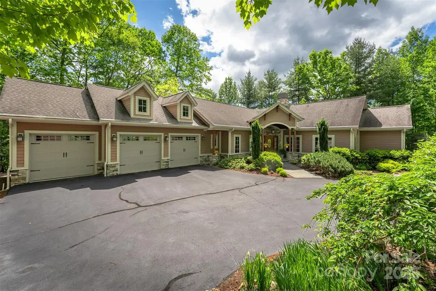 168 Chattooga Run, Hendersonville, NC 28739 - Image #2
