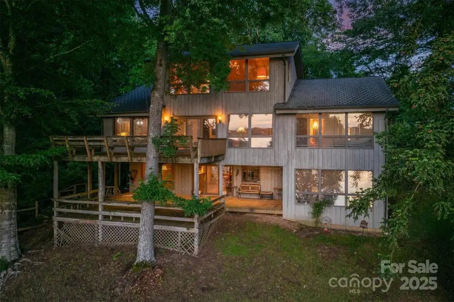 4749 16th Street Drive Ne, Hickory, NC 28601 - Image #3