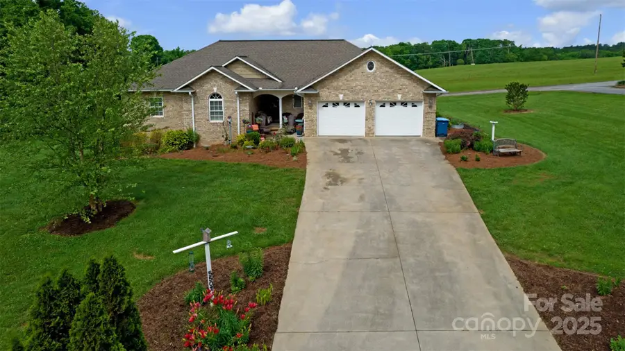 5507 Land Harbour Drive, Granite Falls, NC 28630 - Image #3