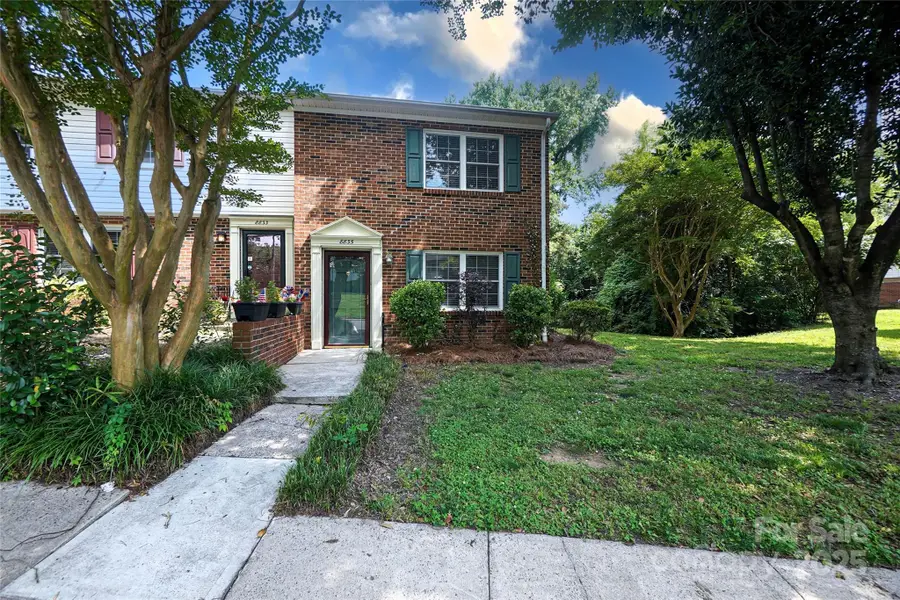 8835 Hunter Ridge Drive, Charlotte, NC 28226 - Image #2