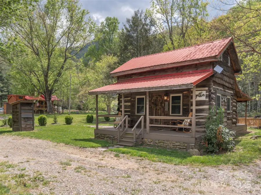 9386 Cruso Road, Canton, NC 28716 - Image #2