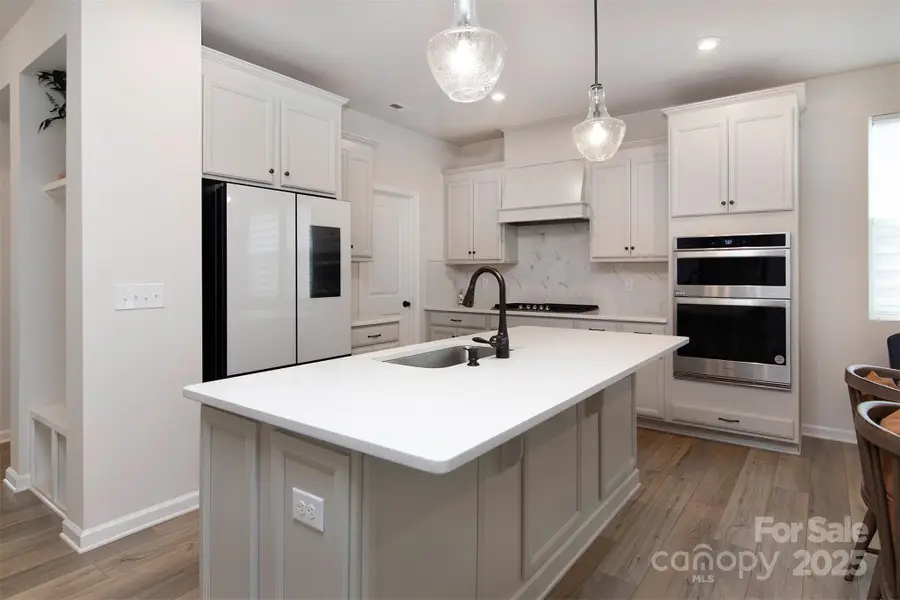 3252 Cheyney Park Drive, Charlotte, NC 28269 - Image #3