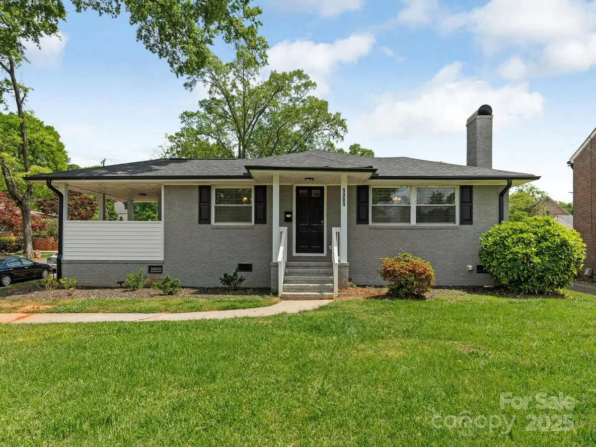 1301 S Kings Drive, Charlotte, NC 28207 - Image #1