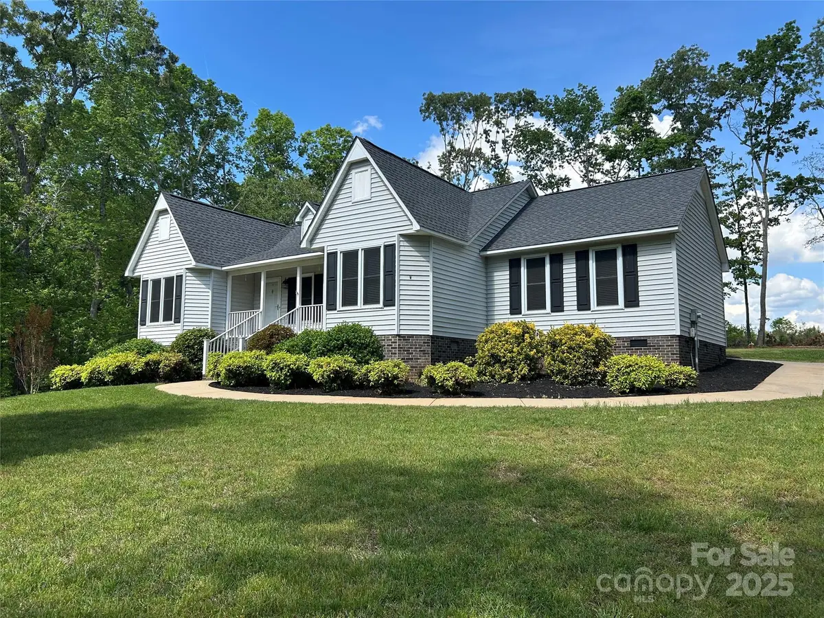 229 Garden Lakes Drive, Blacksburg, SC 29702 - Image #1