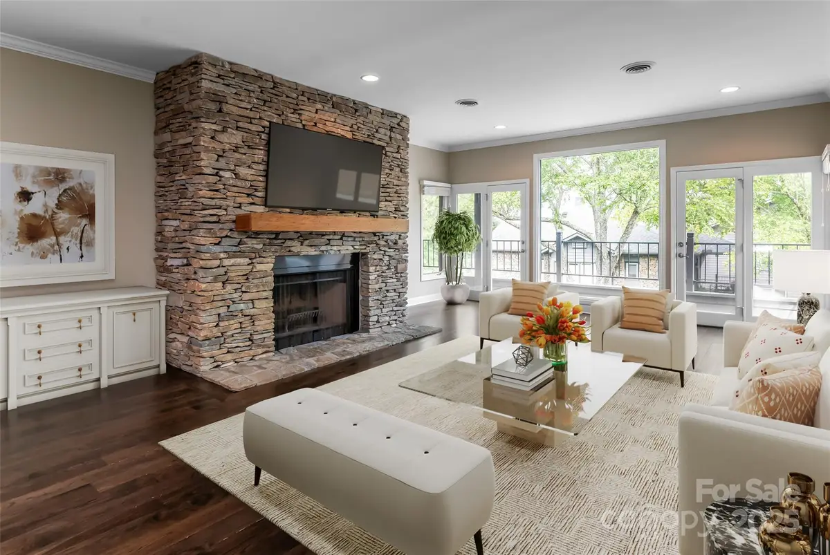 400 Charlotte Street #402, Asheville, NC 28801 - Image #1