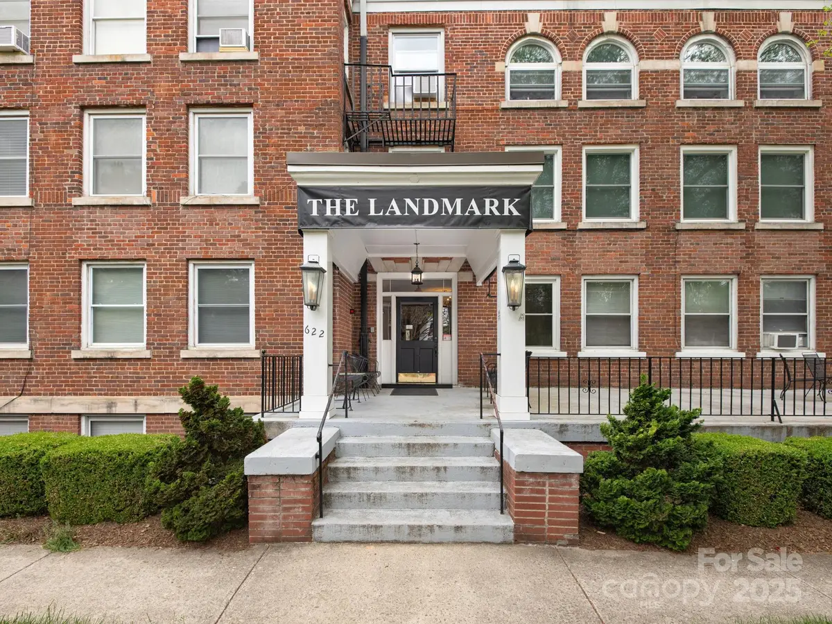 622 S Haywood Street #207, Waynesville, NC 28786 - Image #1