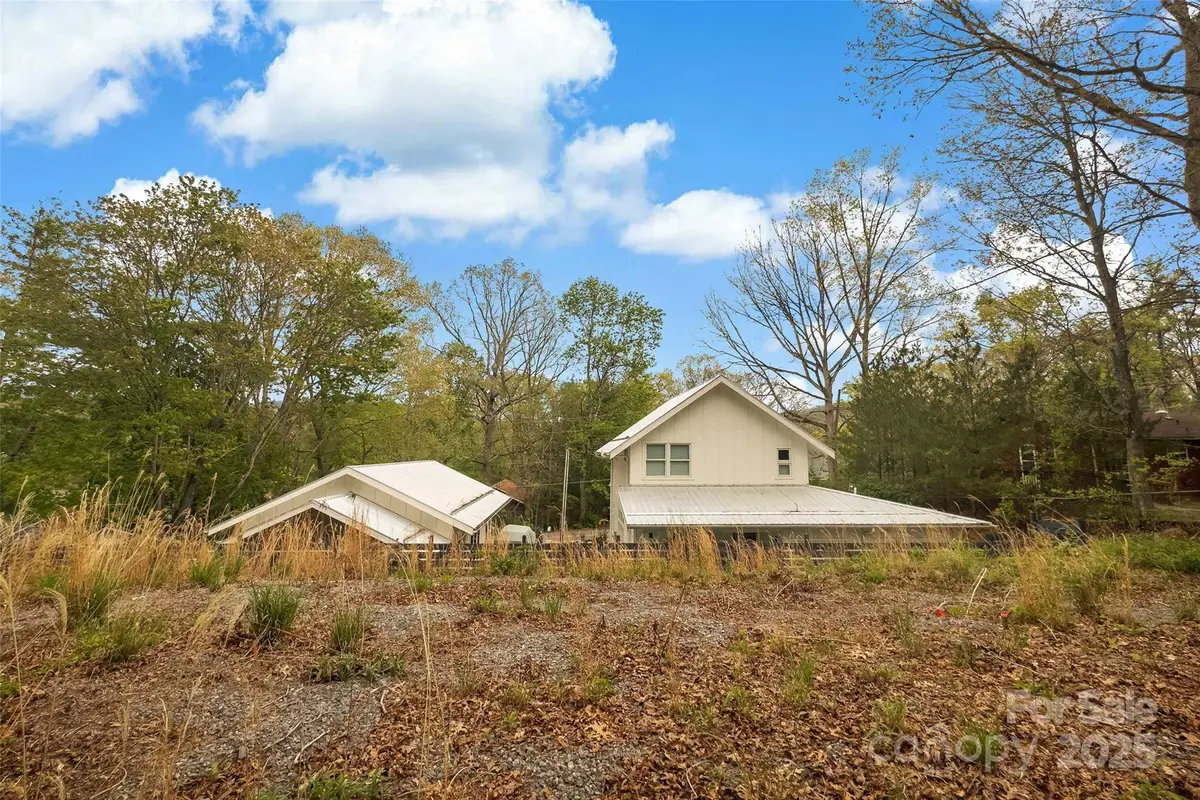 102 Byrd Road, Black Mountain, NC 28711 - Image #1