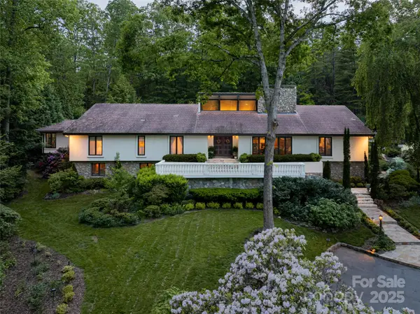 69 Forest Road, Asheville, NC 28803