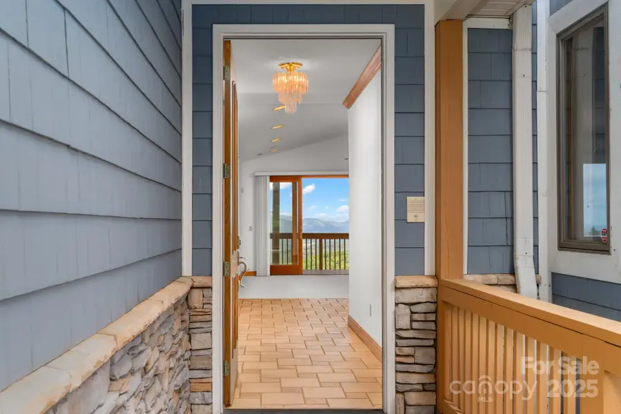 117 Distant View Drive, Asheville, NC 28803 - Image #2