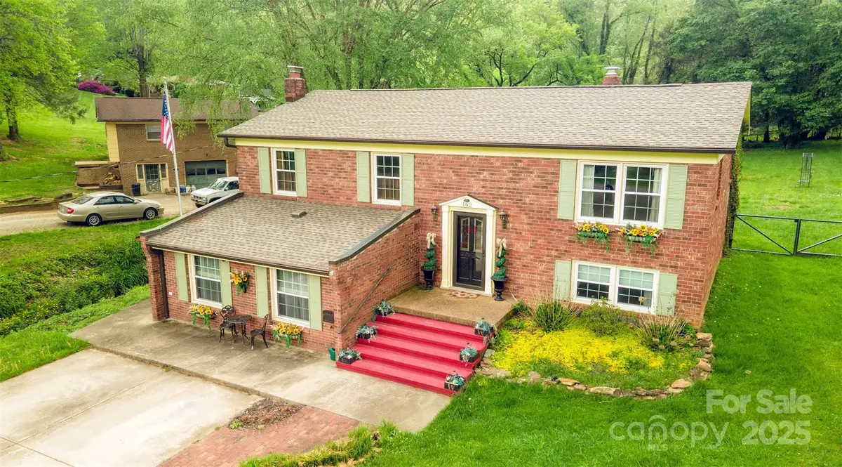 162 Fairway Hills Drive, Waynesville, NC 28786 - #1