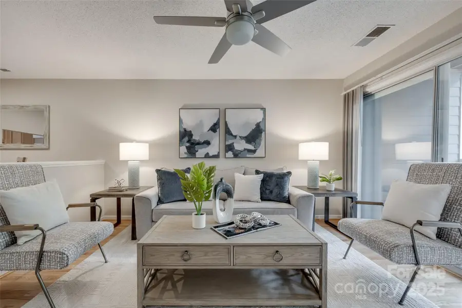 2209 Sumner Green Avenue #M, Charlotte, NC 28203 - Image #3