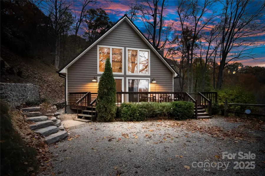 1954 Utah Mountain Road, Waynesville, NC 28785 - Image #2