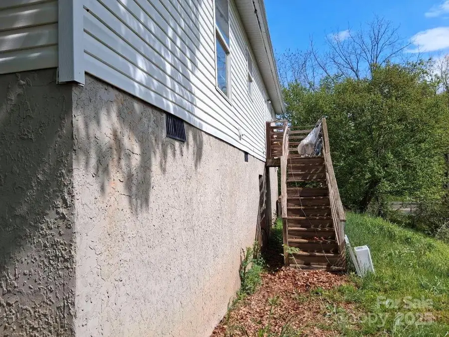 1060 N Canton Road, Canton, NC 28716 - Image #3