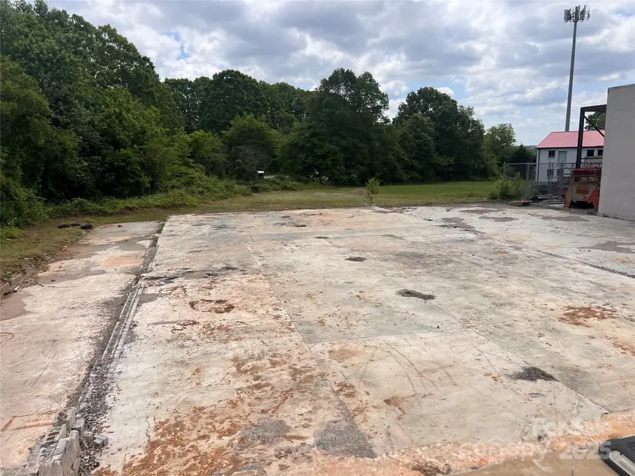 1521 Shelton Avenue, Statesville, NC 28677 - Image #2