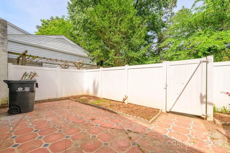 7129 Stonington Lane, Charlotte, NC 28227 - Image #3