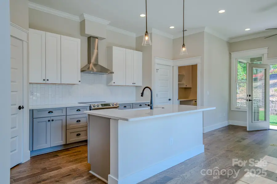 151 Collin Place #15, Asheville, NC 28804 - Image #2