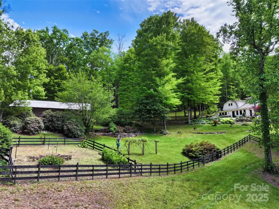45 Gracious Lane, Waynesville, NC 28785 - Image #2