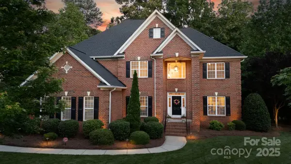 905 Patricians Lane, Wesley Chapel, NC 28110