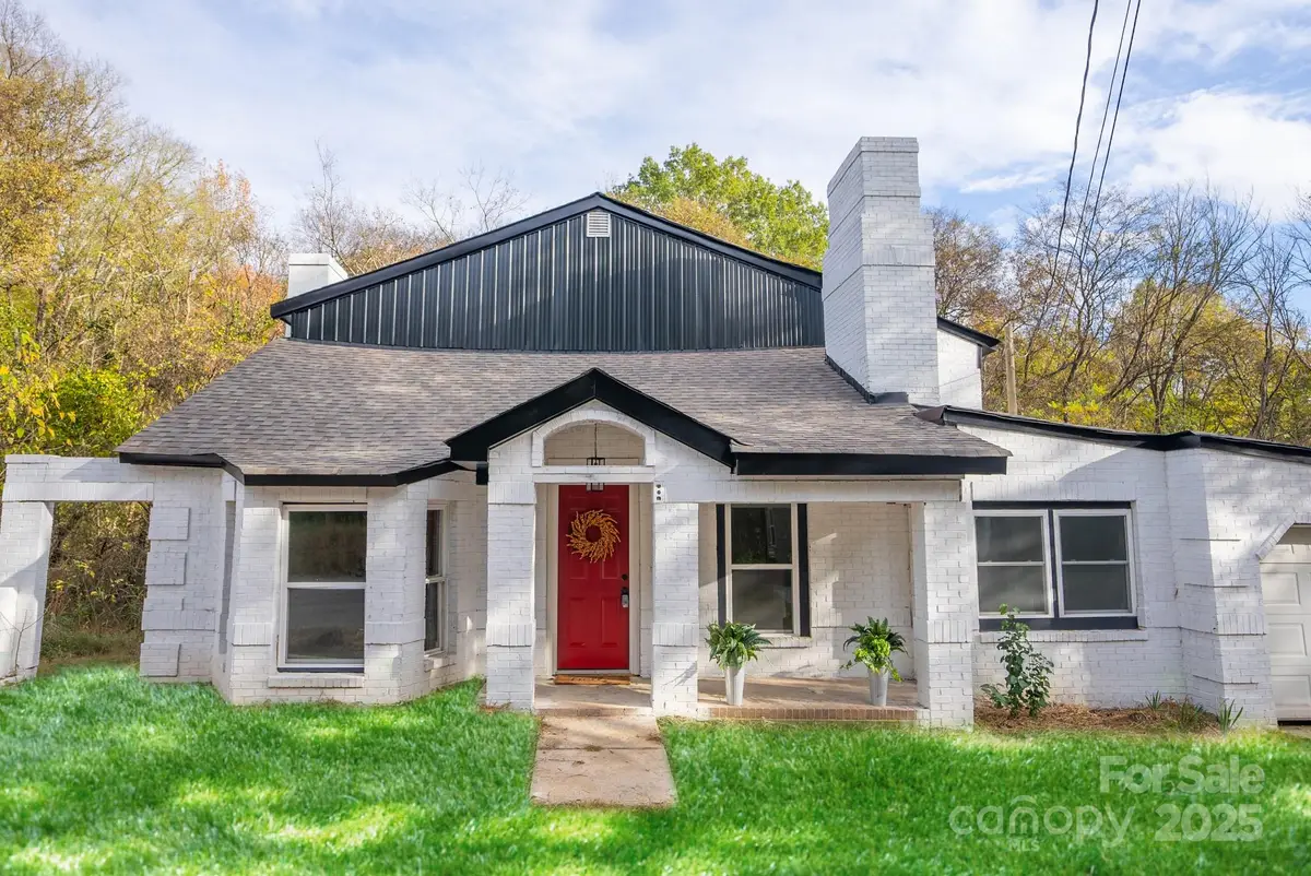 383 Camden Court Nw, Concord, NC 28027 - Image #1