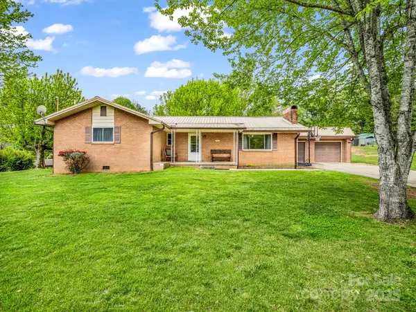 167 Whitener Road, Penrose, NC 28766