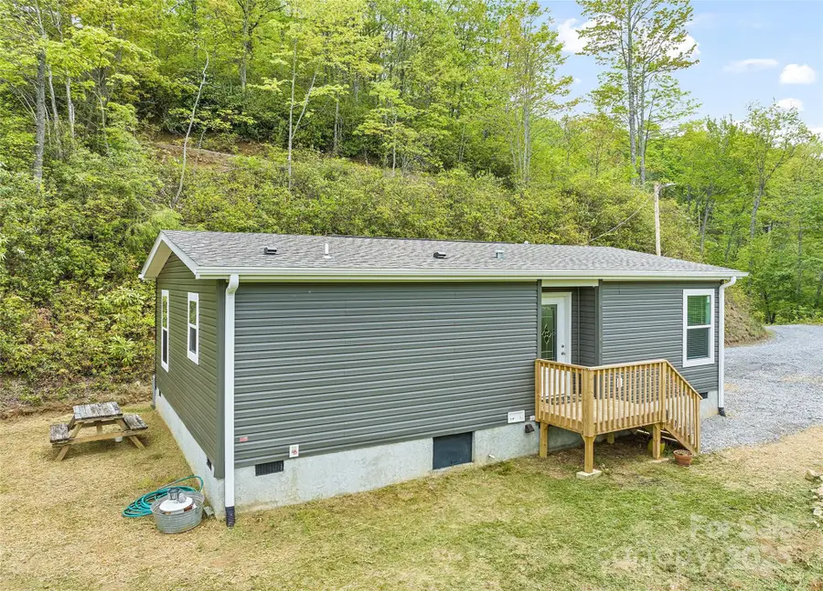 328 Mountain Lion Trail, Maggie Valley, NC 28751 - #2