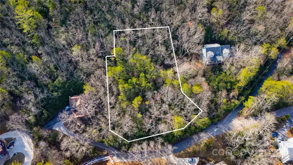 99999 Hilltop Road, Black Mountain, NC 28711