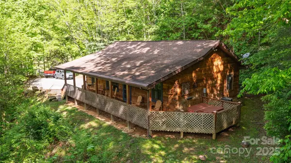 242 Eagles Roost Road, Bryson City, NC 28713