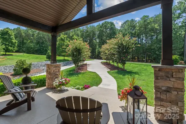 4616 Gold Finch Drive, Denver, NC 28037