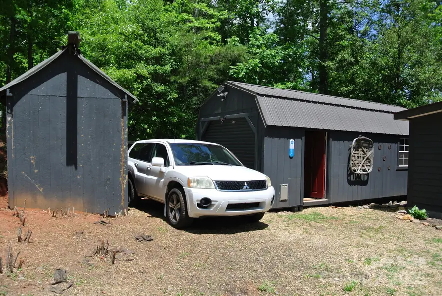 282 N Chase Lane, Rutherfordton, NC 28139 - Image #2