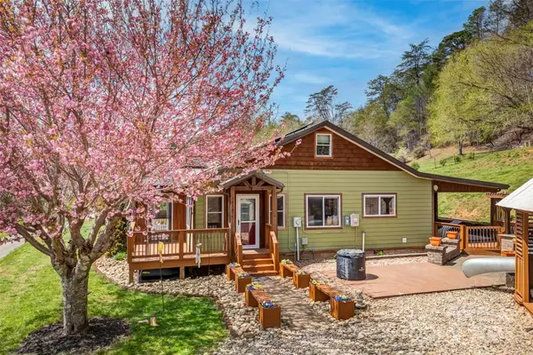 3610 Collettsville Road, Lenoir, NC 28645