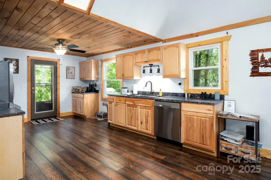 104 Riddle Cove Road, Maggie Valley, NC 28751 - Image #3