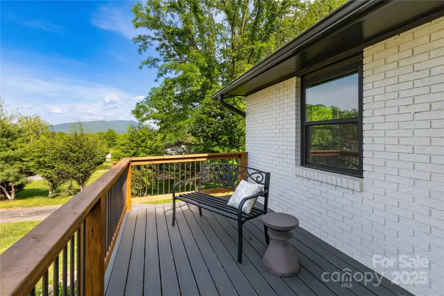 3 High Meadow Road, Asheville, NC 28803 - Image #3