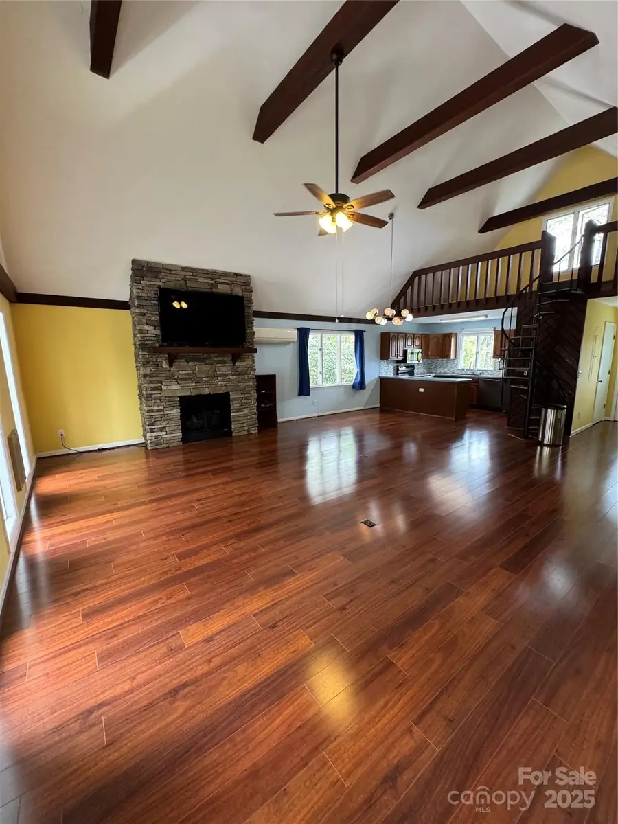 365 Trout Brook Loop, Newland, NC 28657 - Image #2