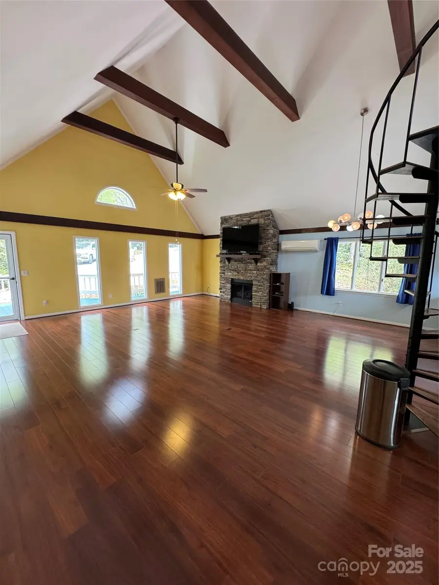 365 Trout Brook Loop, Newland, NC 28657 - Image #3