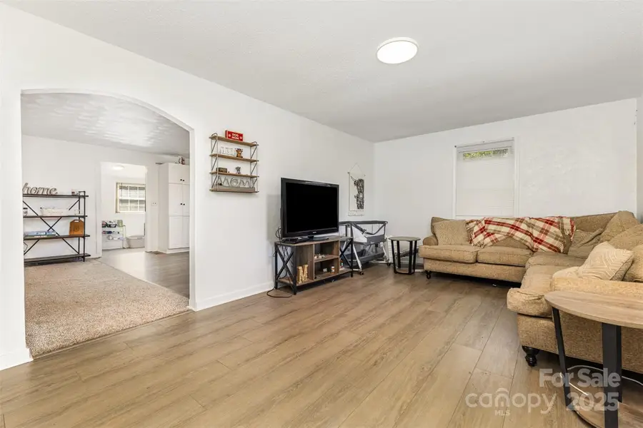 875 Marys Grove Road, Cherryville, NC 28021 - Image #2